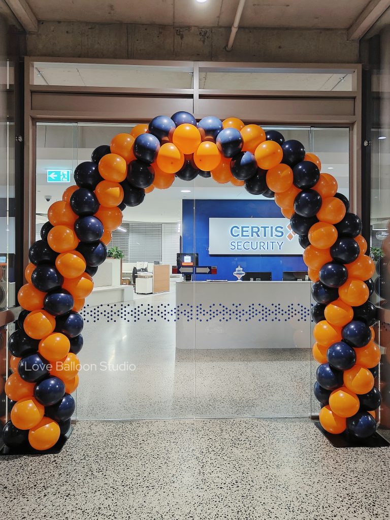 balloon arches