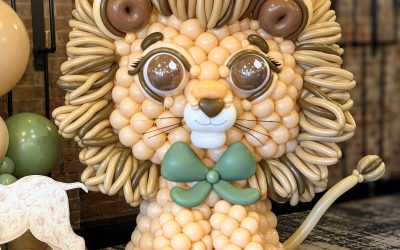A Majestic 1.8-Metre Balloon Lion Sculpture for Custom Event Decorations